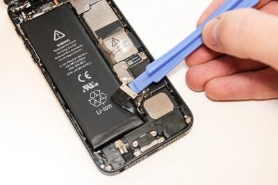 Replace the Battery of iPhone